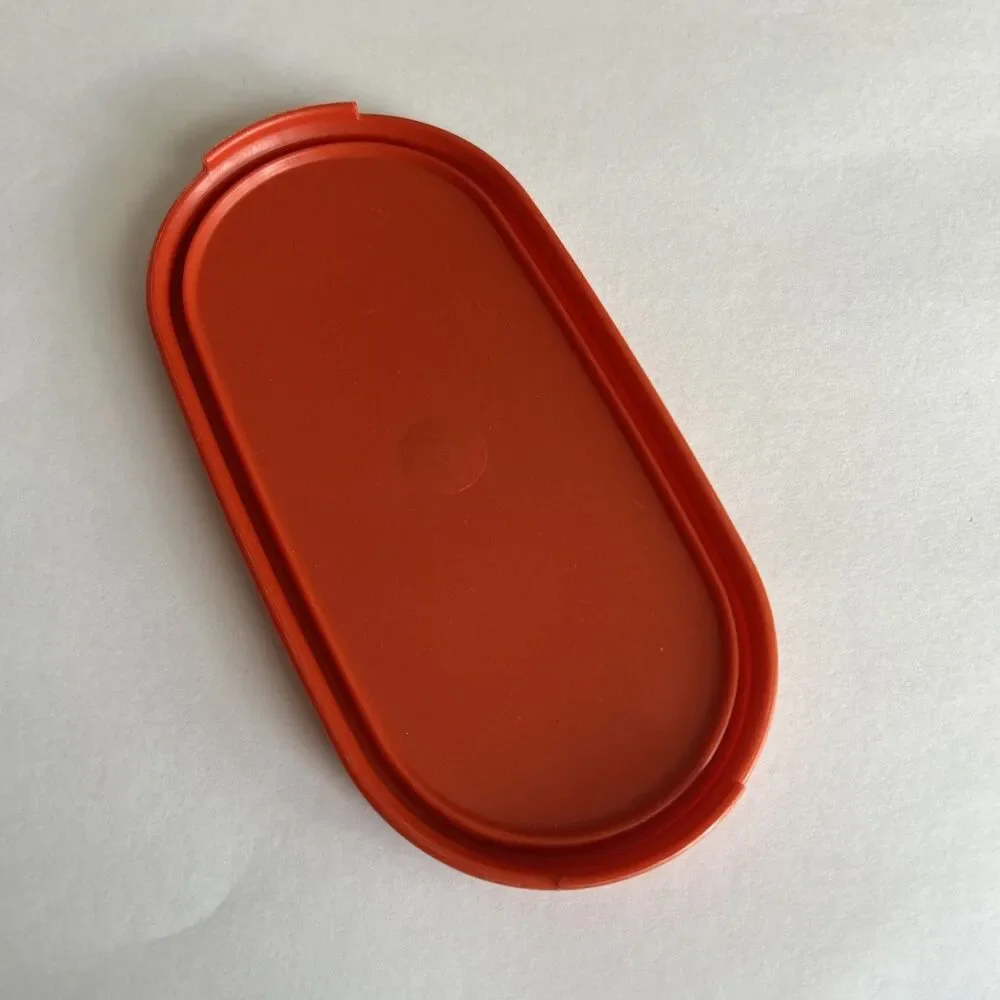 Vintage Tupperware Modular Mates Oval Seal Replacement Lid 1616-15 red